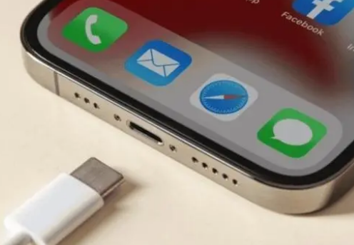 金平苹果15维修分享iPhone15改USB-C接口后能和安卓用户互借充电器吗